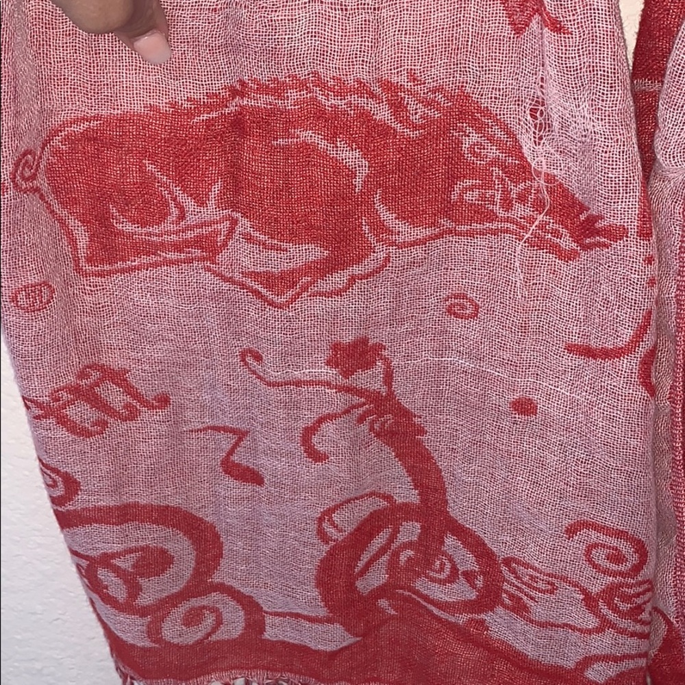 Arkansas Razorback Scarf - Picture 2 of 3